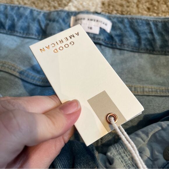 Good American Blue Flare & Wide Leg Jeans - Picture 3 of 6